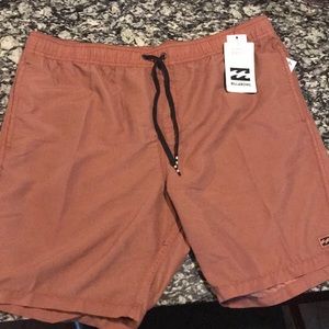 Billabong men’s board shorts L